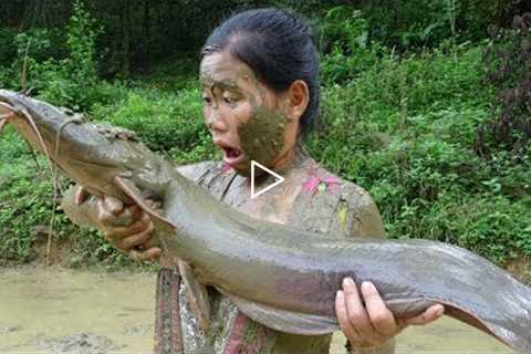 Skills Catch Giant Catfish 10KG - Hand Fishing Catch Big Catfish - Cooking Big Fish