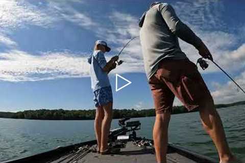 Fishing on Lake Hartwell in the DEAD of Summer!(CRAZY DAY ON THE LAKE!)