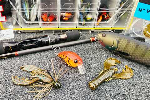 Bass Fishing Gear Review: New Rods, Crankbaits, Topwater, Worms!